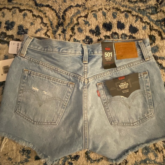 Levi’s 501 High Waist Denim Short - Picture 3 of 4
